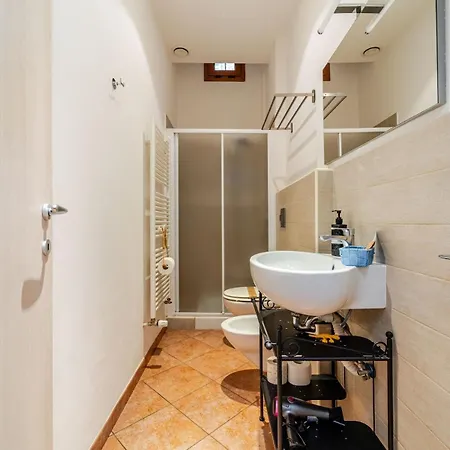 10min Dalla Fiera Con Parcheggio Gratuito *